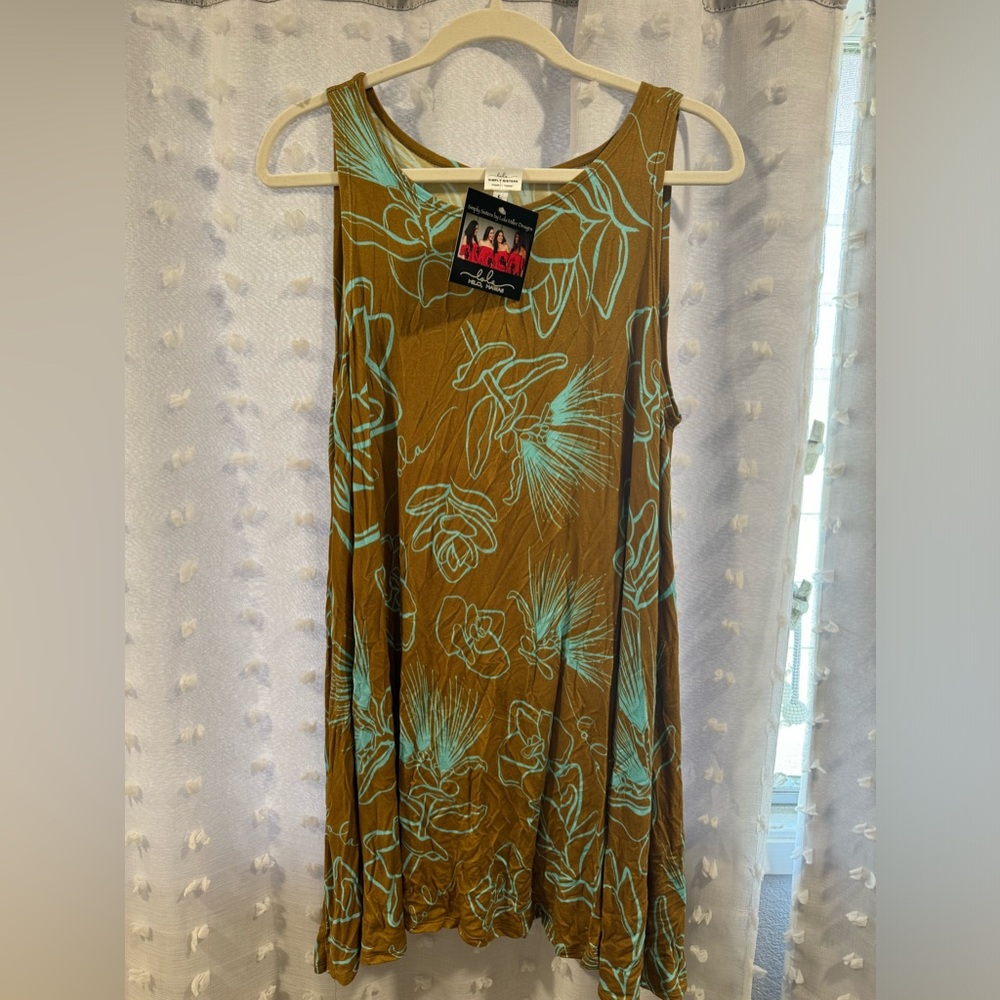 BNWT Simply Sisters by Lola Large swing dress